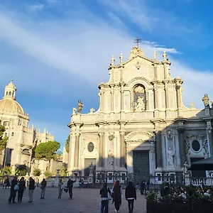 https://casa-vacanze-al-porto.catania-hotels.net